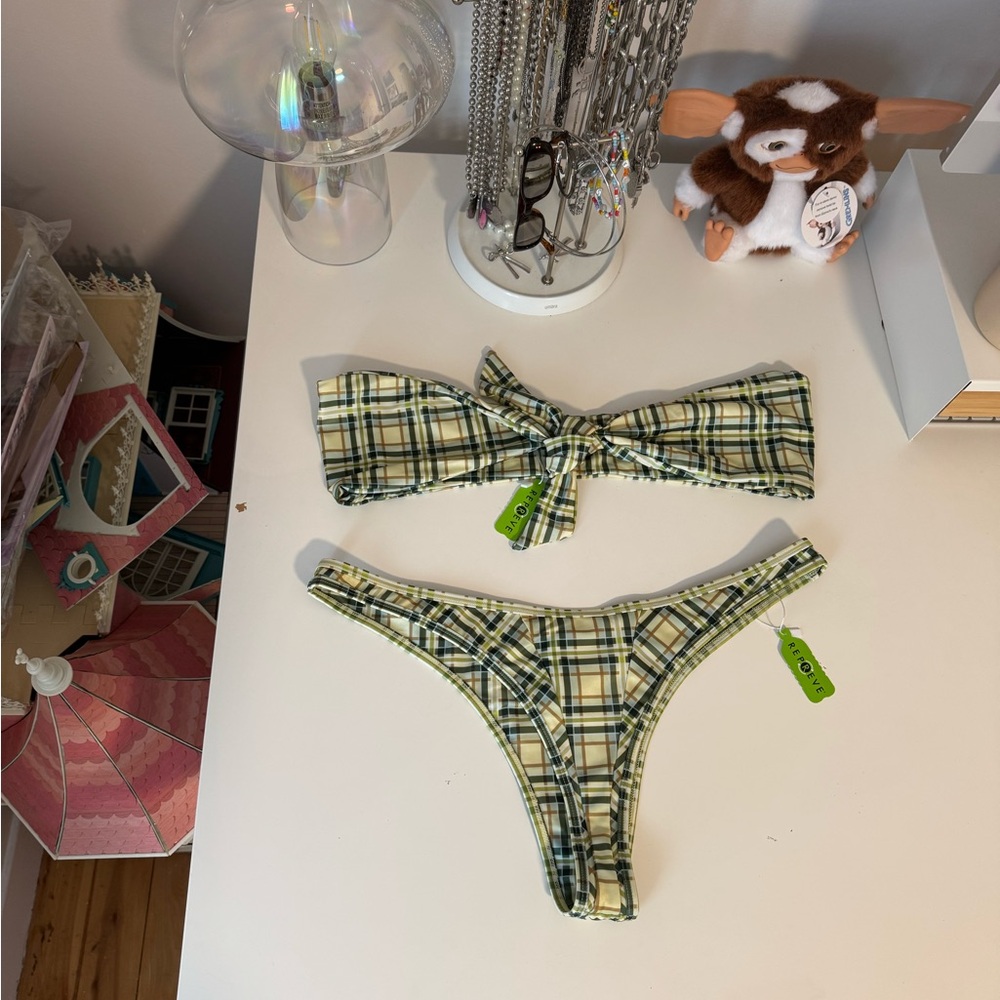 Hoaka Bikini Set